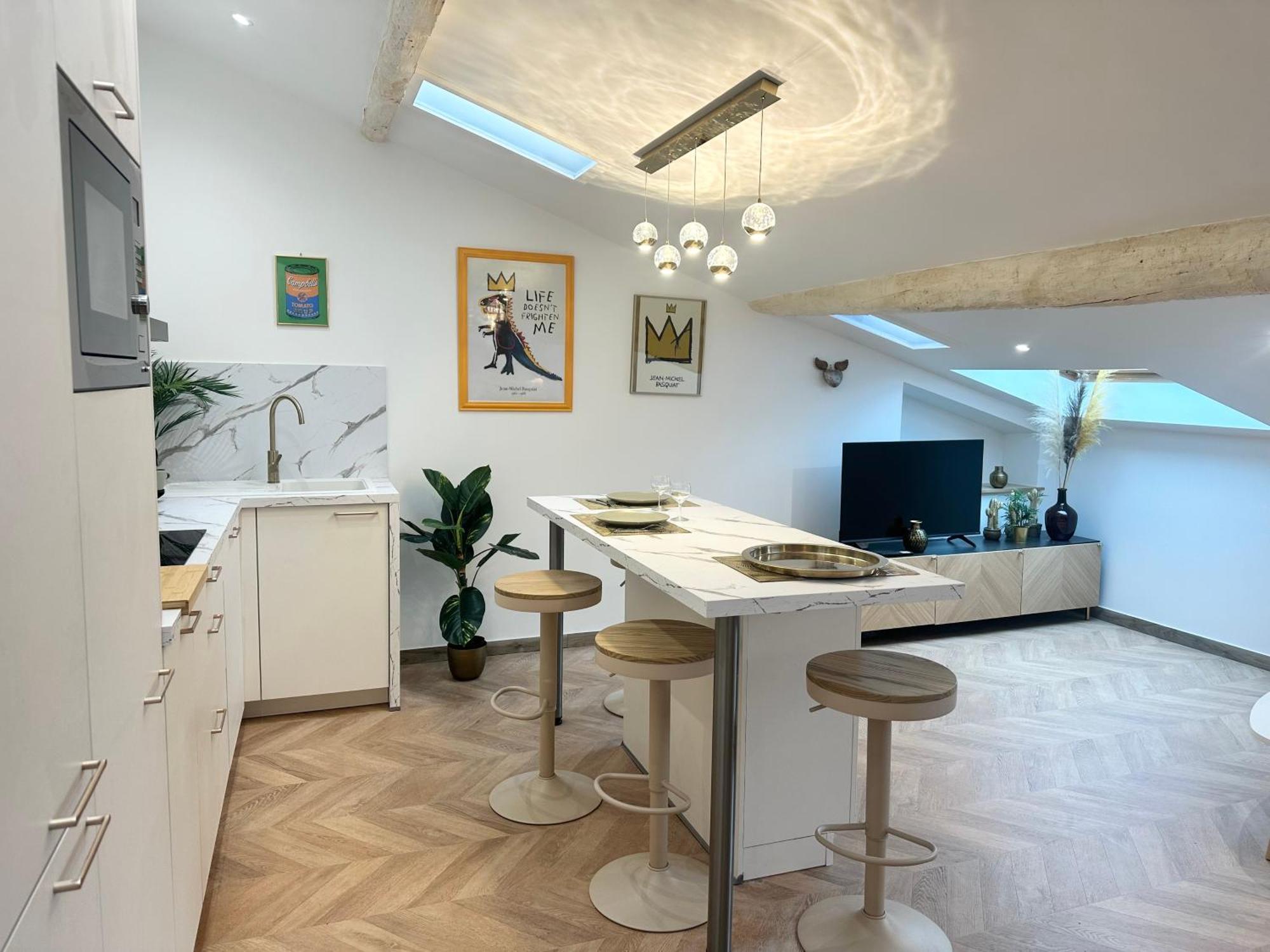 Appartamento Elegant Mansarde-place Du Pin